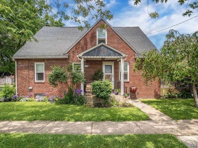 House for sale in Niagara, New York