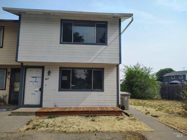 Townhouse for sale in Mountain Home, Elmore County