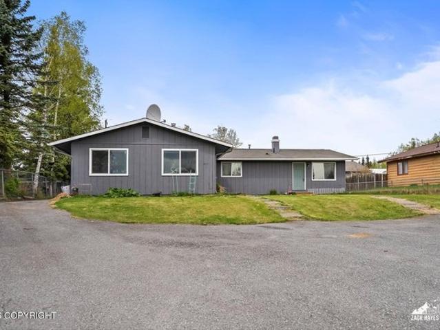House for sale in Alaska