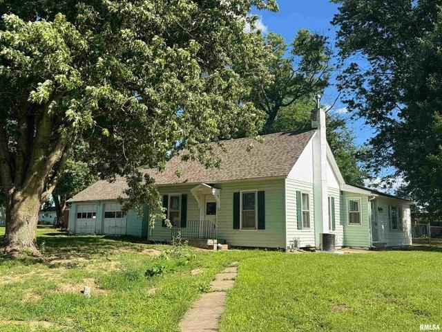 House for sale in Fulton, Illinois