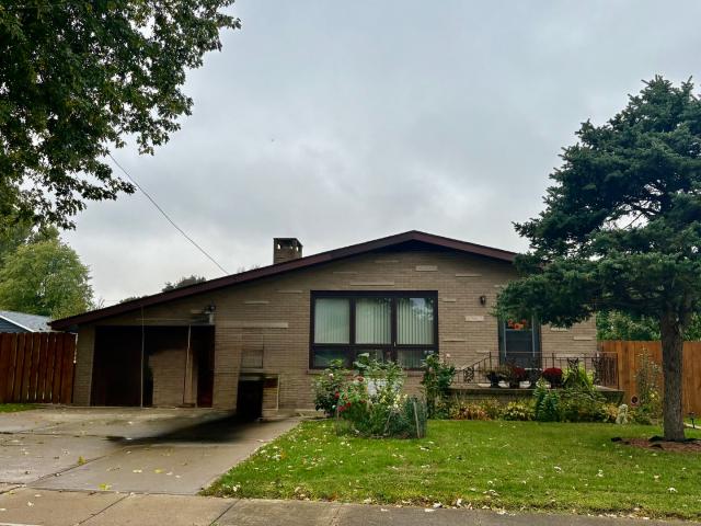 House for sale in Oglesby, LaSalle County