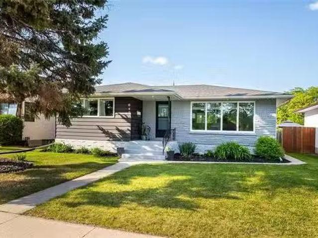 House for sale in East St. Paul, Manitoba