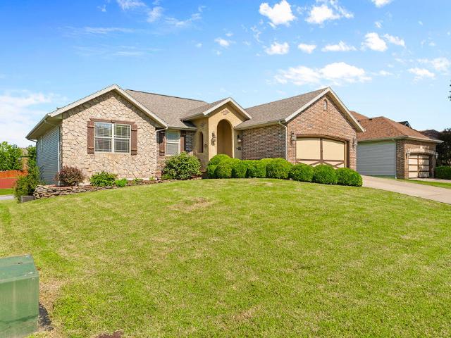 House for sale in Nixa, Missouri