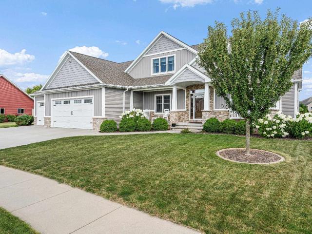 House for sale in Combined Locks, Wisconsin