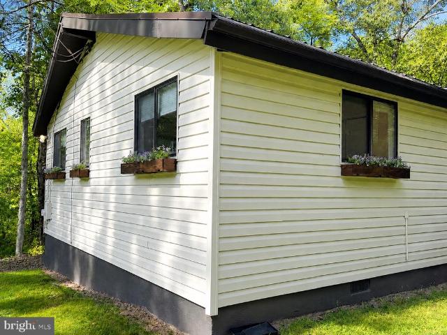 House for sale in Hedgesville, West Virginia