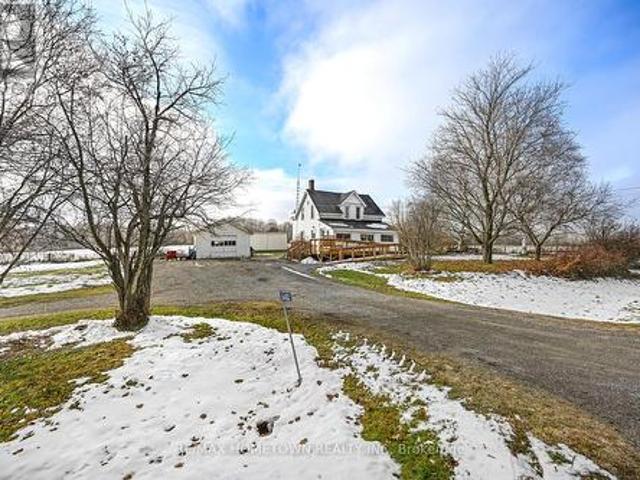 House for sale in Elizabethtown, Ontario