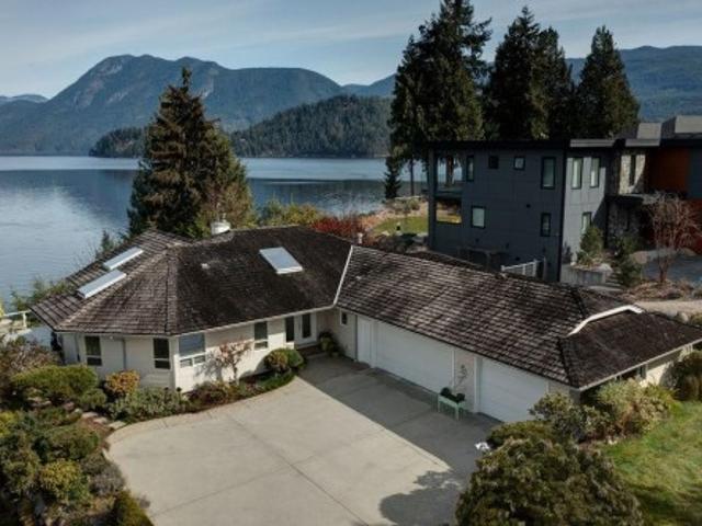 House for sale in Sechelt, British Columbia
