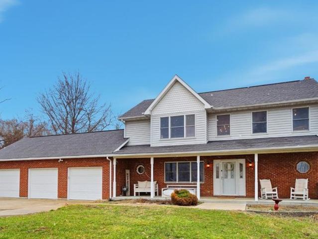 House for sale in Aurora, Indiana