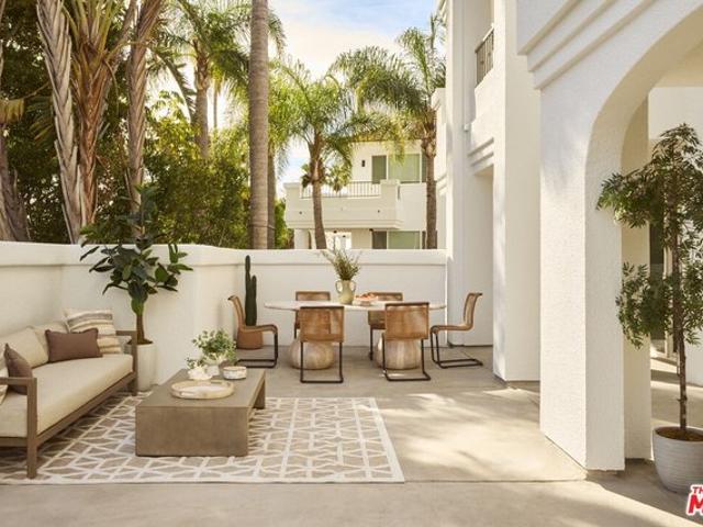 Condo for sale in Malibu, California