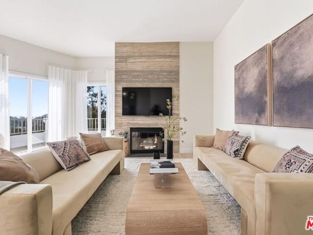 Condo for sale in Malibu, California