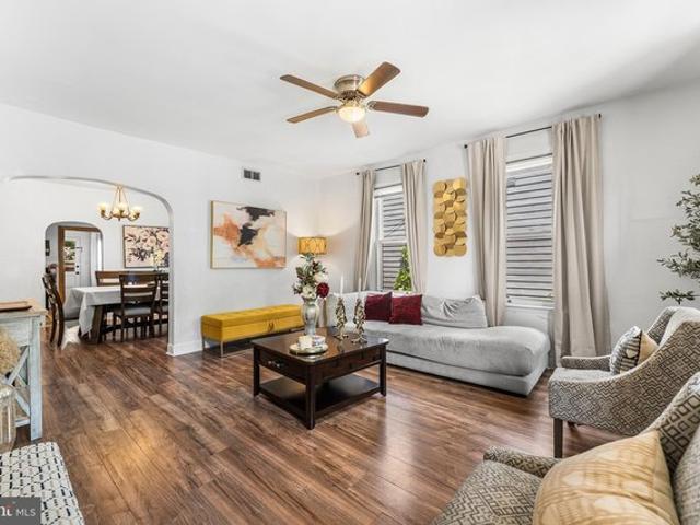 Townhouse for sale in Paulsboro, New Jersey