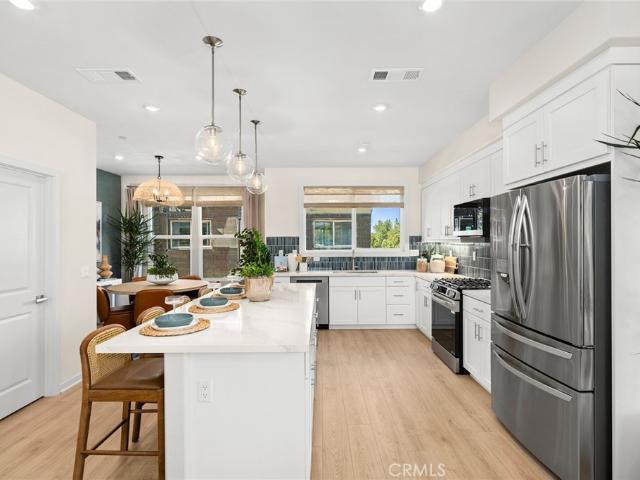 Townhouse for sale in Pomona, Los Angeles County