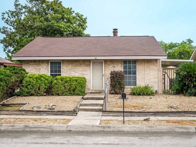 House for sale in Universal City, Texas