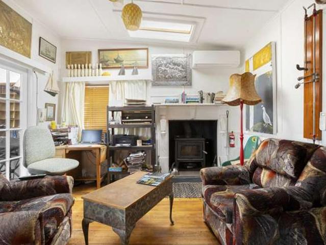 House for sale in Otakou