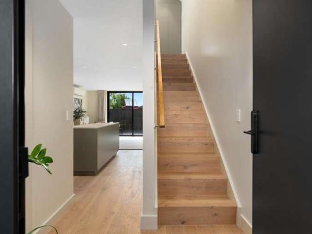 Townhouse for rent in Otakou
