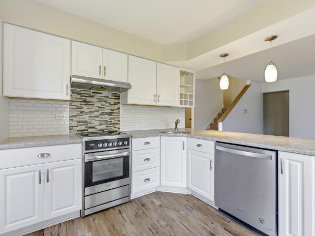 Townhouse for sale in Gurnee, Illinois