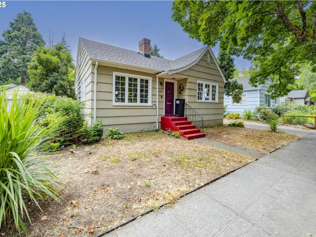 House for sale in Eugene
