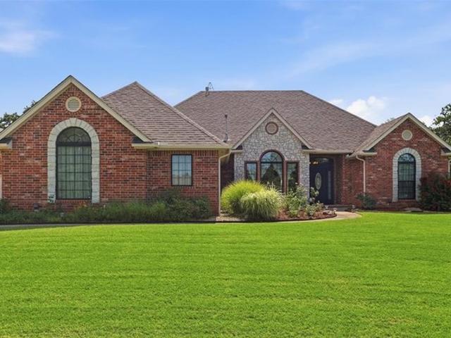 House for sale in Jones, Oklahoma