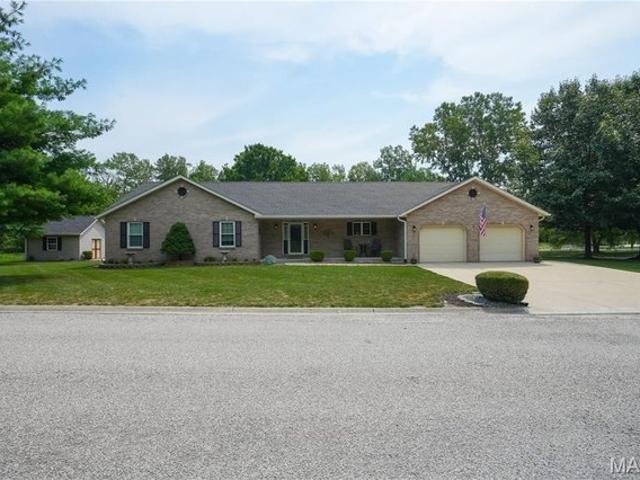 House for sale in Mascoutah, Illinois