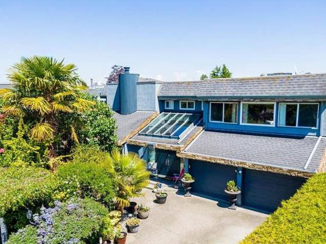 House for sale in Ottawa, Ontario