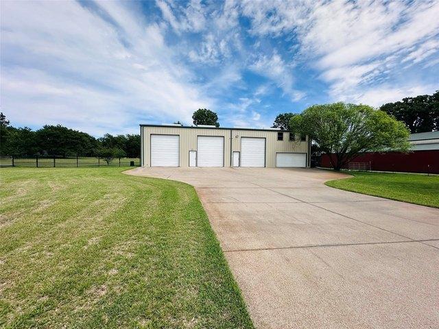 House for sale in Mabank, Texas