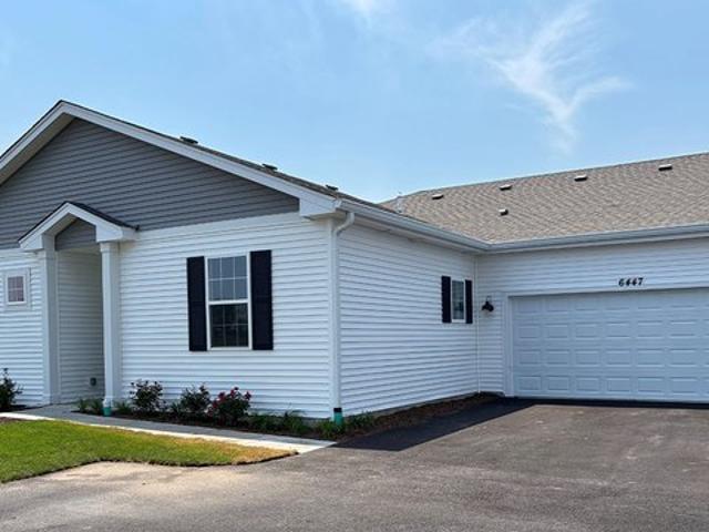 Townhouse for sale in Wonder Lake, McHenry County