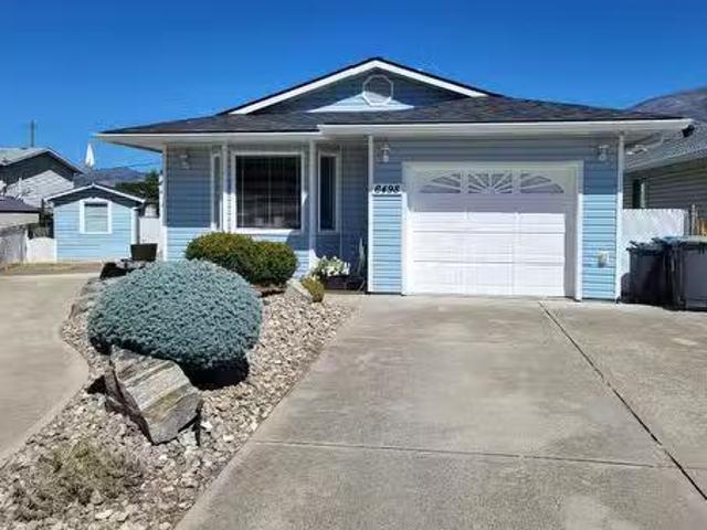 House for sale in Oliver, British Columbia