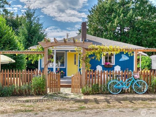 House for sale in Point Roberts, Washington