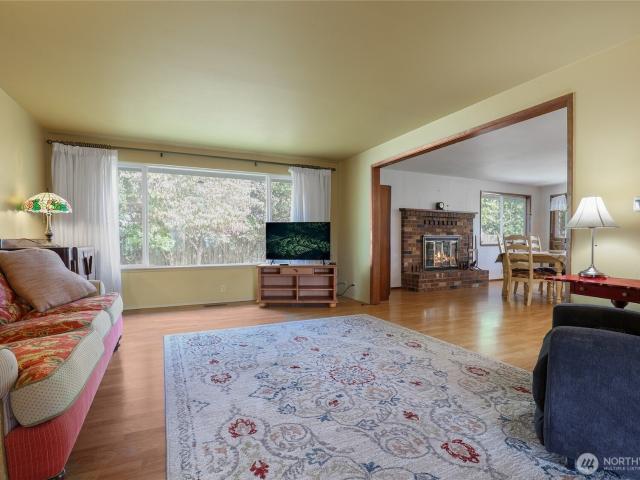 House for sale in Enumclaw, King County