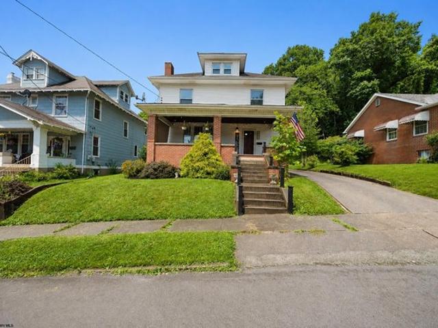 House for sale in Weston, West Virginia