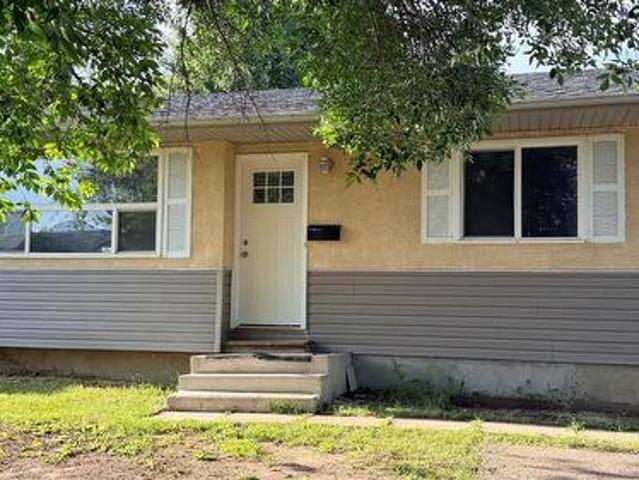 House for sale in Saskatoon, Saskatchewan
