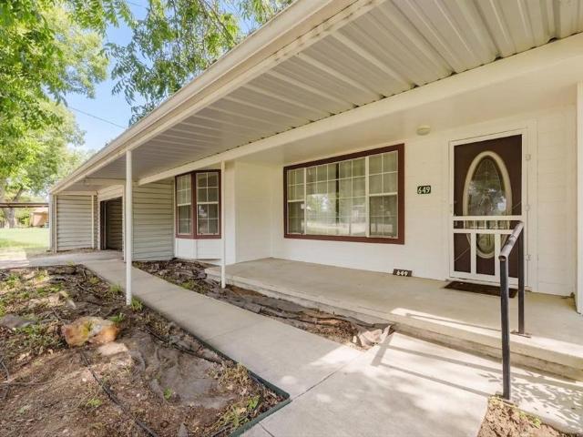 House for sale in De Leon, Texas