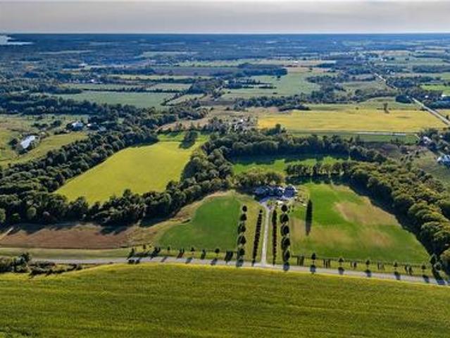 Farm for sale in Ontario