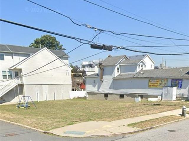 Land for sale in Arverne, New York
