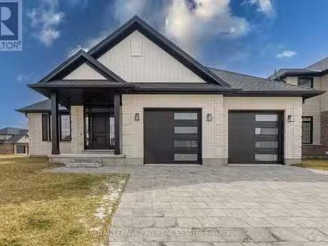 House for sale in Strathroy-caradoc, Ontario