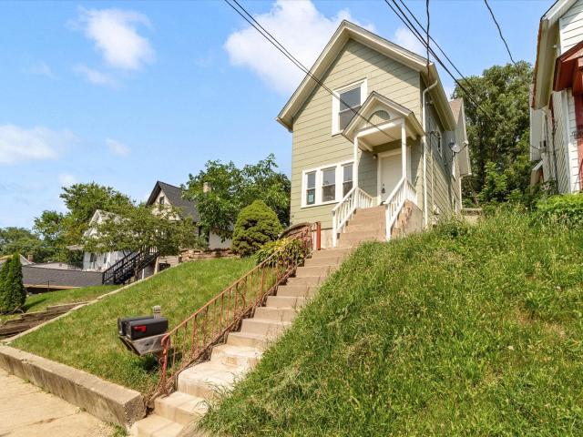 House for sale in Elgin, Illinois