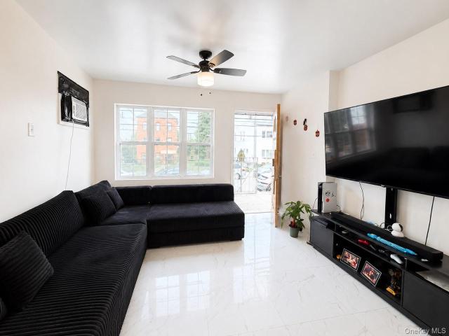 House for sale in Queens, Arverne