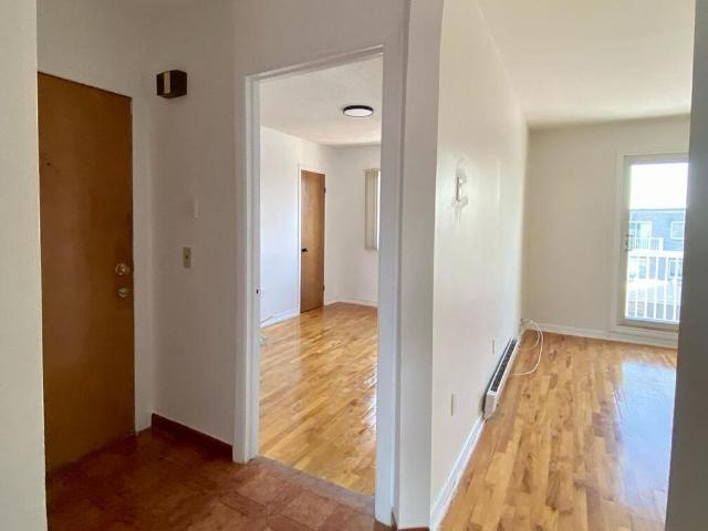 Apartment for rent in Saint-Léonard, Montréal