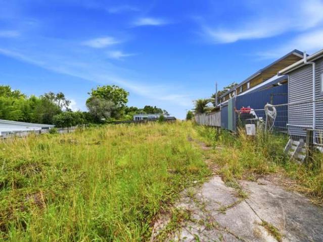 Land for sale in Avondale, Oroua County