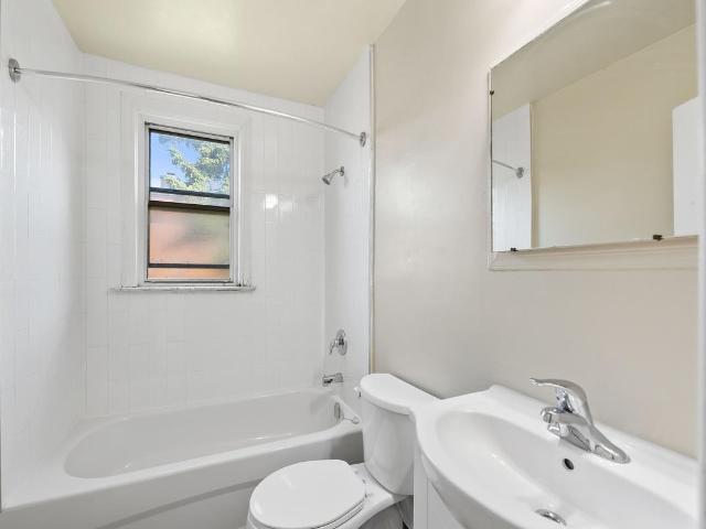 Apartment for rent in Toronto, Golden Horseshoe