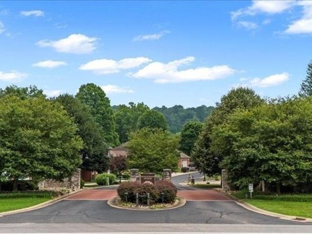 Land for sale in Williamstown, West Virginia