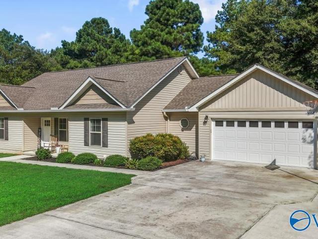 House for sale in Boaz, Alabama