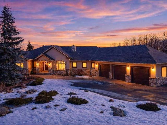 House for sale in Alberta