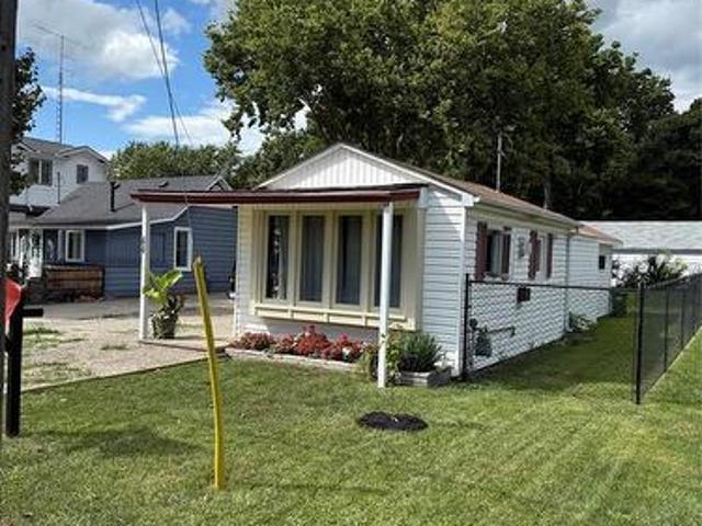 House for rent in Essex, Ontario