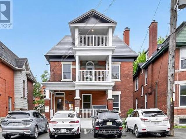 Commercial for sale in Golden Triangle, Ottawa