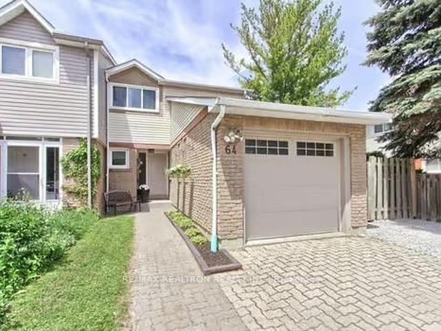 Townhouse for sale in Woburn, Ontario