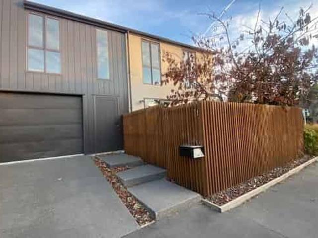 House for rent in Edgeware, Canterbury