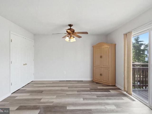 Townhouse for sale in Falling Waters, West Virginia