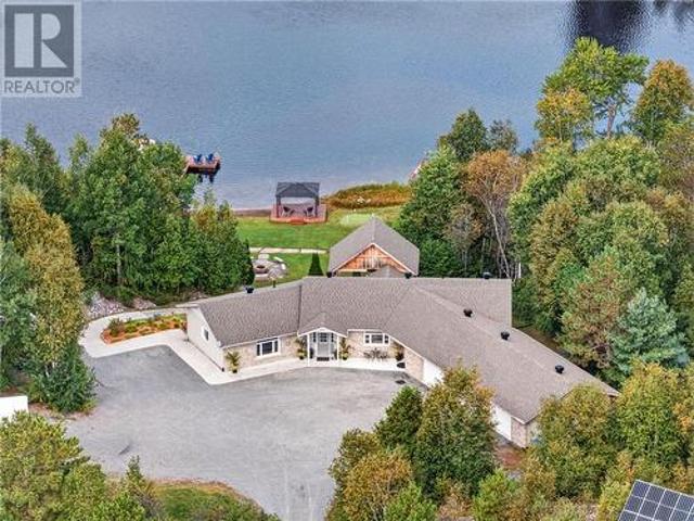 House for sale in Greater Sudbury, Northeastern Ontario