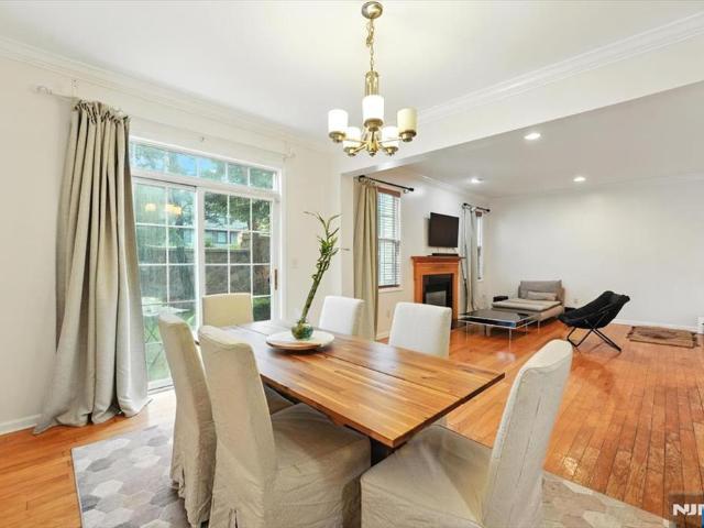 Townhouse for sale in Clifton